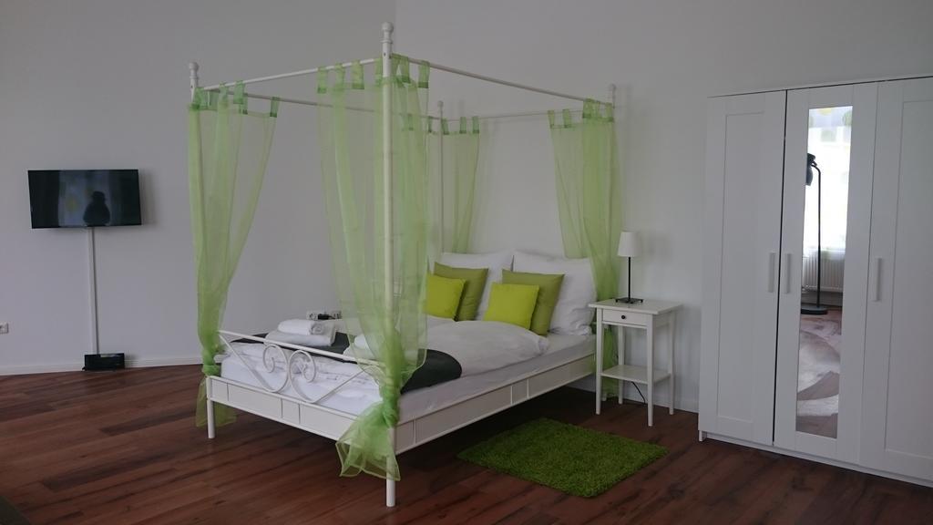 Studio Apartment Niemetzstr 51 Berlin Exterior photo