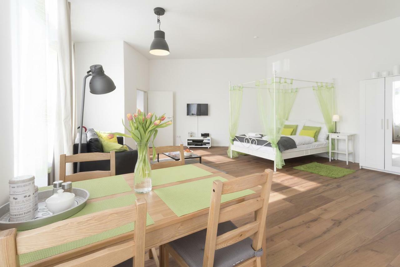 Studio Apartment Niemetzstr 51 Berlin Exterior photo